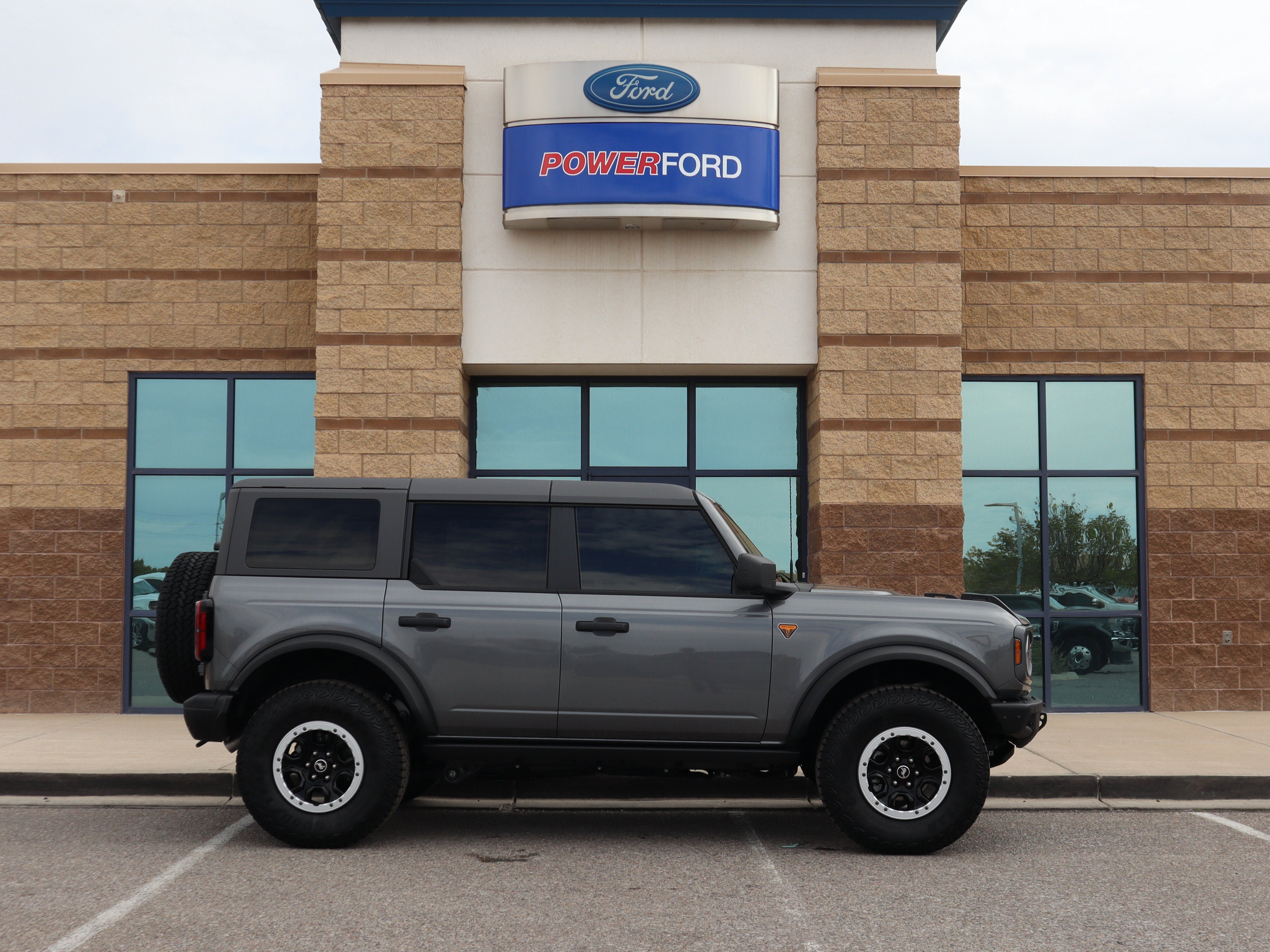 New 2026 Ford Bronco Badlands AWD/4WD image 5