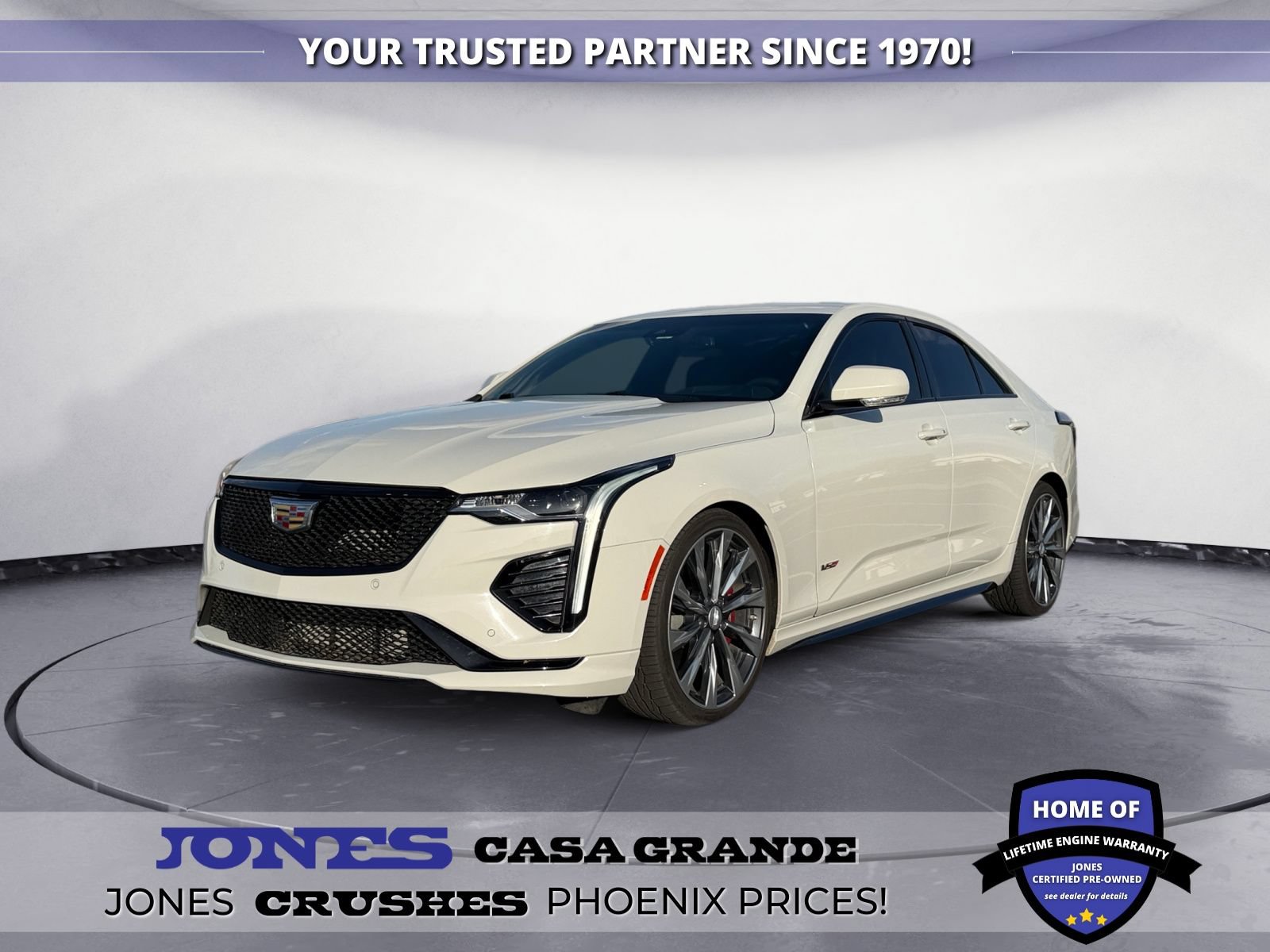 Used 2022 Cadillac CT4 V w/ Navigation Package RWD image 1