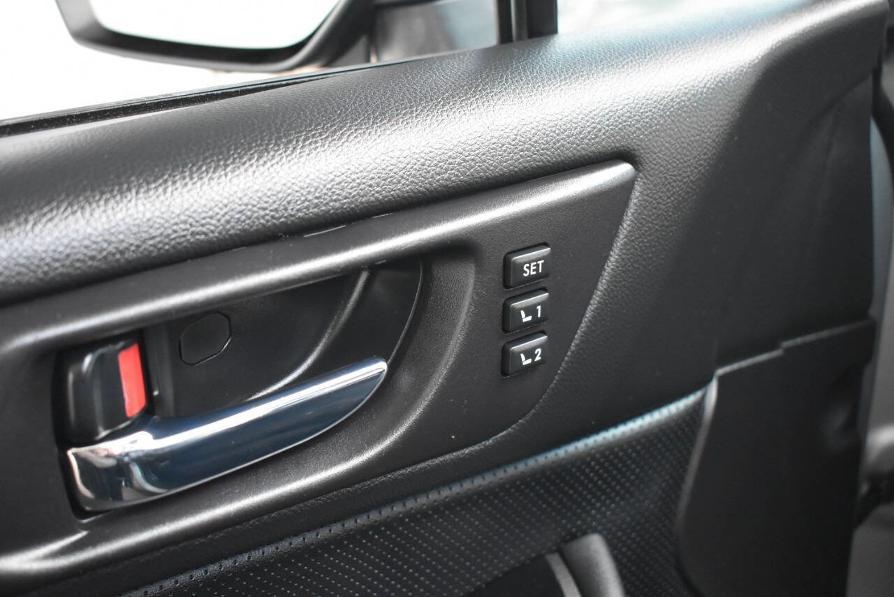 Used 2016 Subaru Outback 3.6R Limited image 33