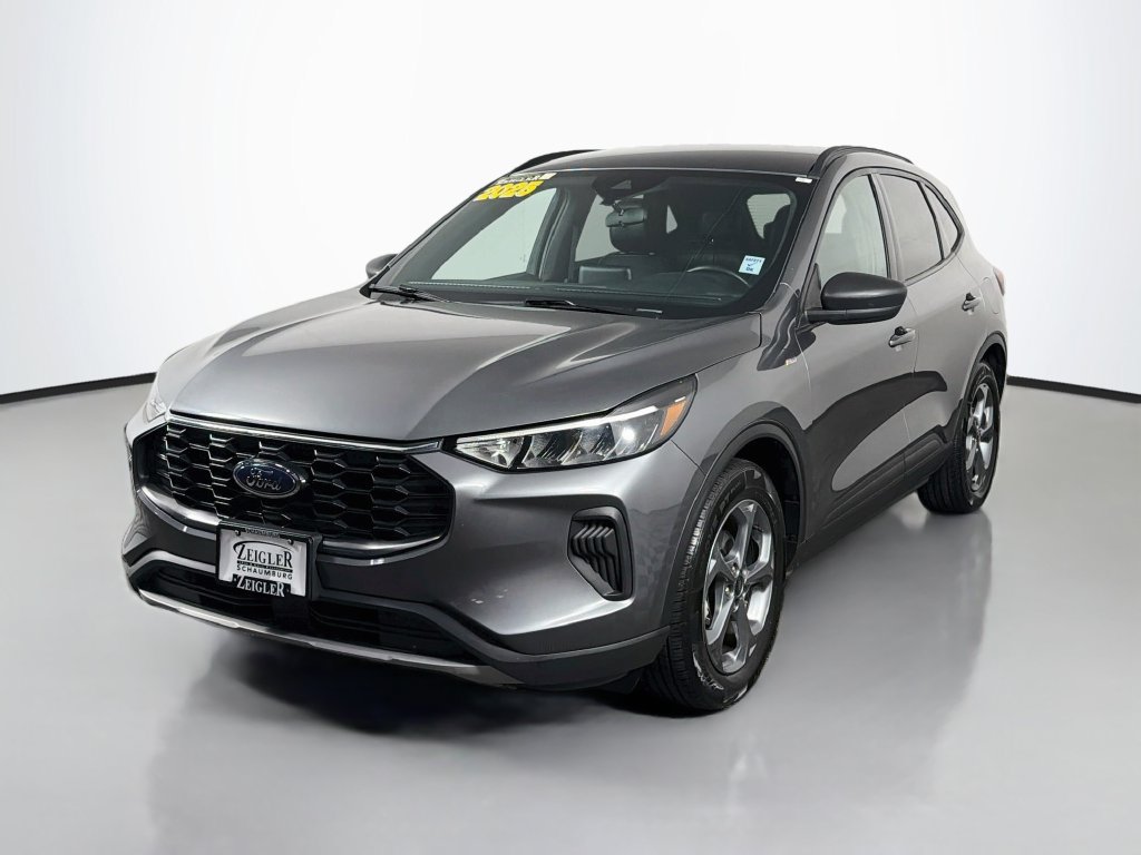 Used 2025 Ford Escape ST-Line FWD image 3