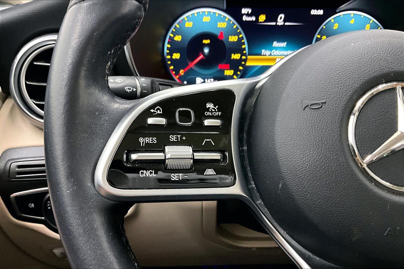 Used 2020 Mercedes-Benz GLC 300 image 21