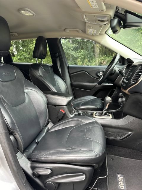 Used 2014 Jeep Cherokee Limited w/ Technology Group FWD image 21