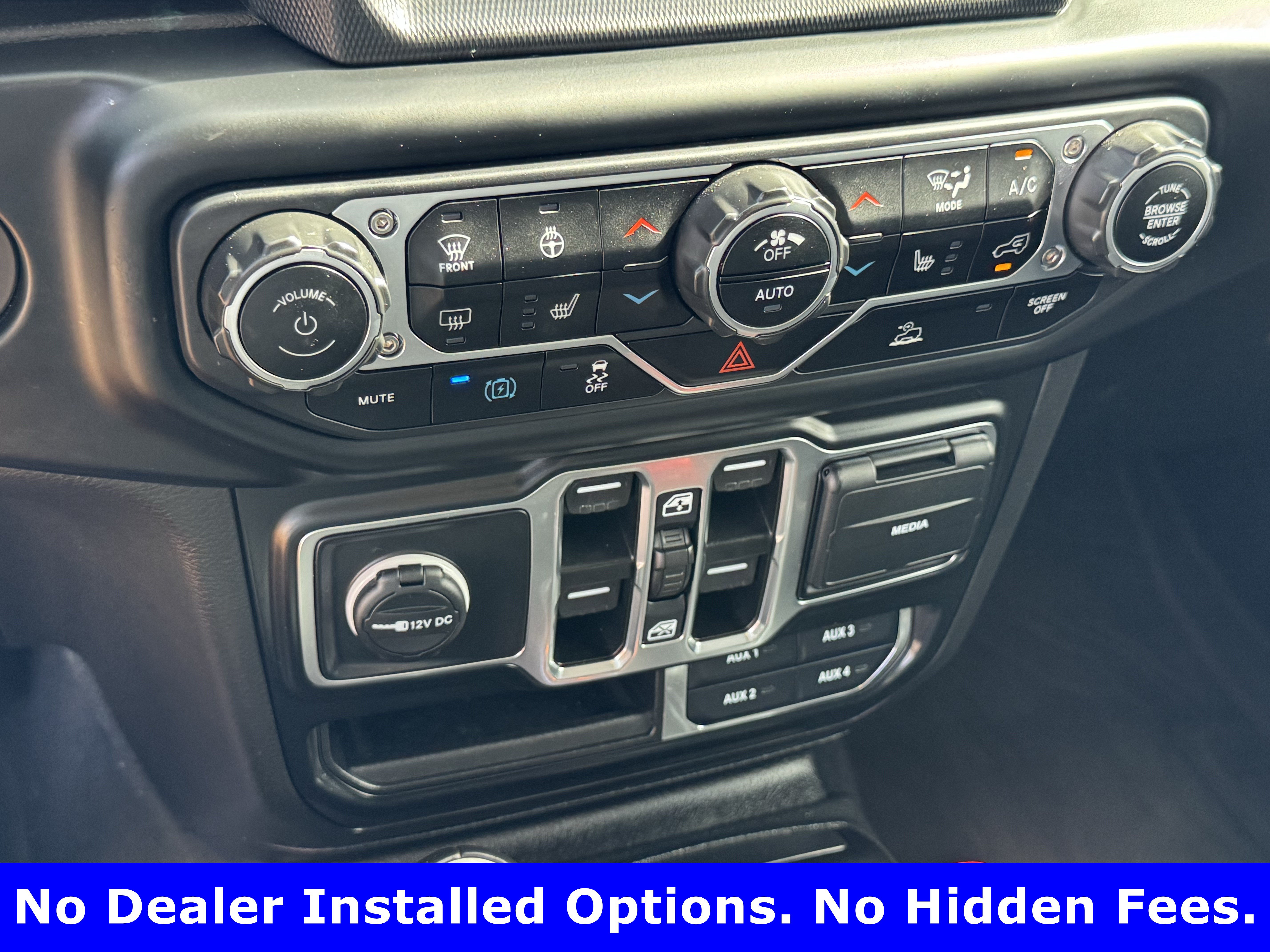 Used 2023 Jeep Wrangler Unlimited Sahara w/ Cold Weather Group AWD/4WD image 18