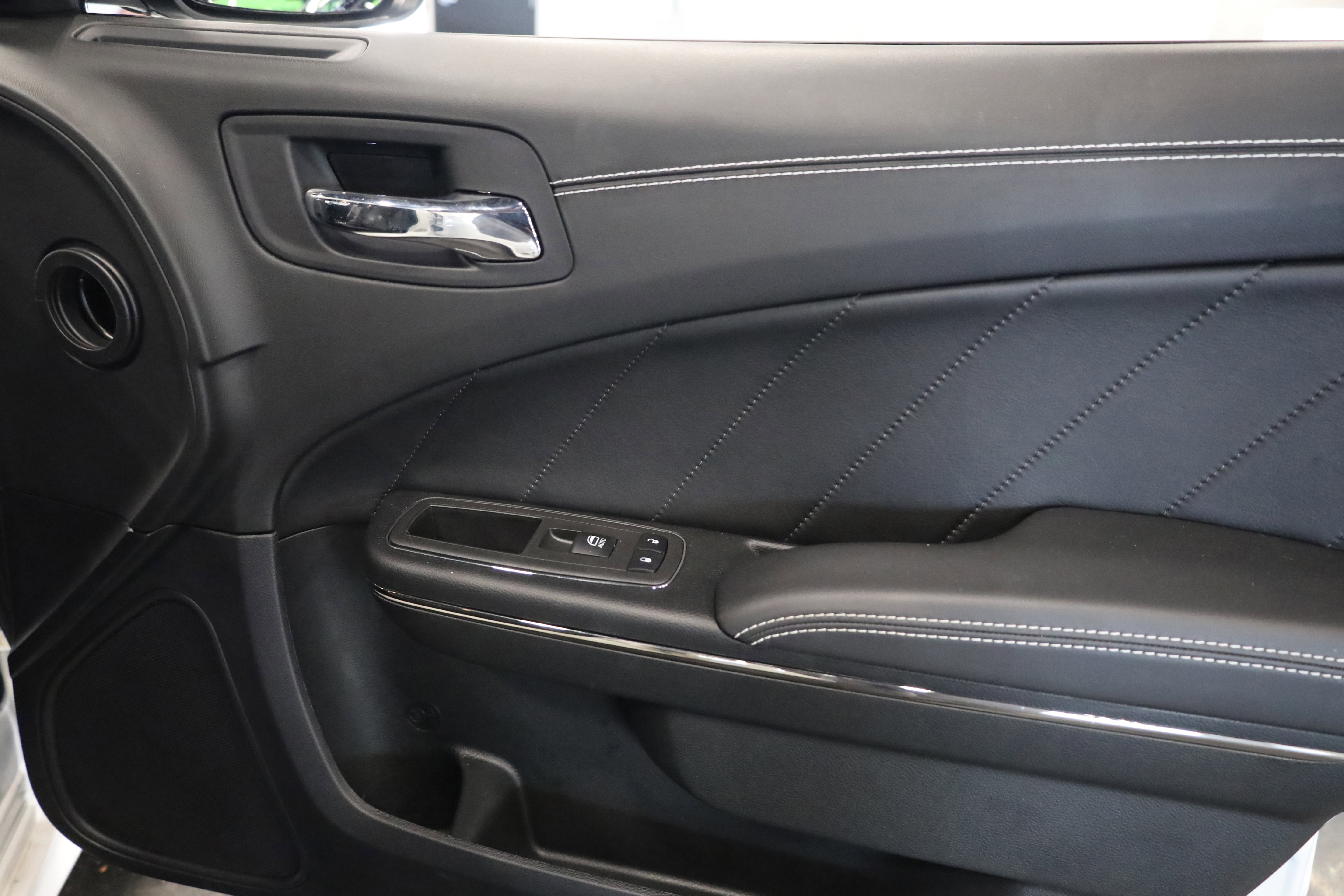 Used 2023 Dodge Charger SRT Hellcat w/ Harman/Kardon Audio Group image 37