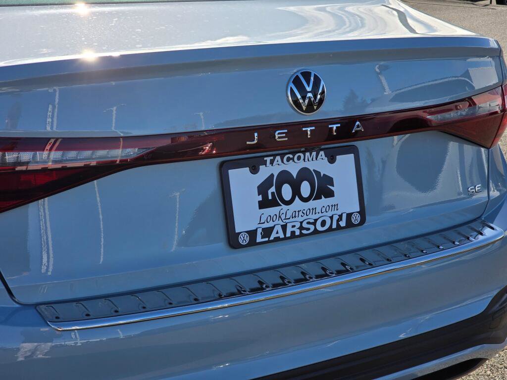 New 2026 Volkswagen Jetta SE image 13