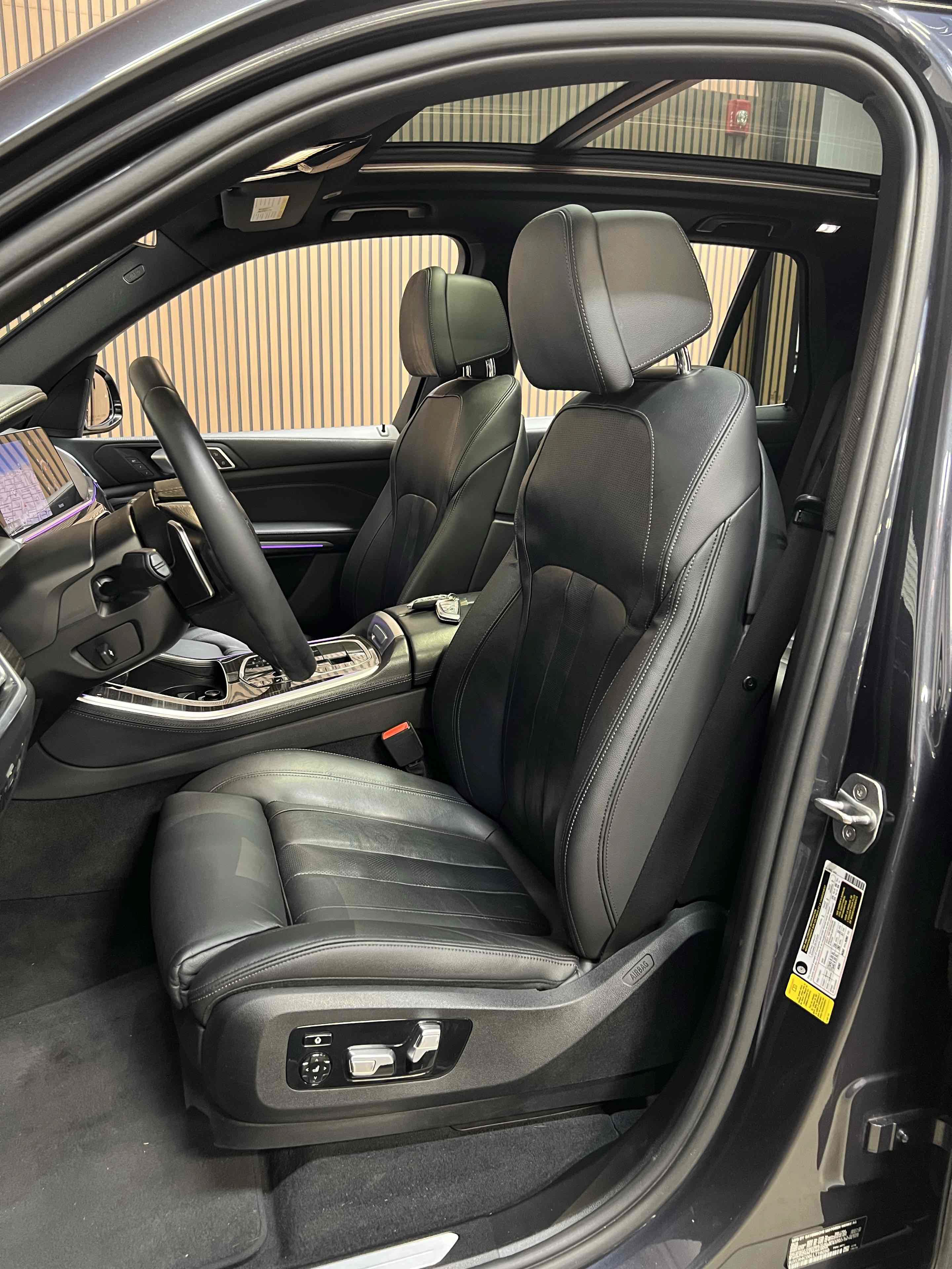 Used 2020 BMW X5 sDrive40i w/ Premium Package RWD image 40