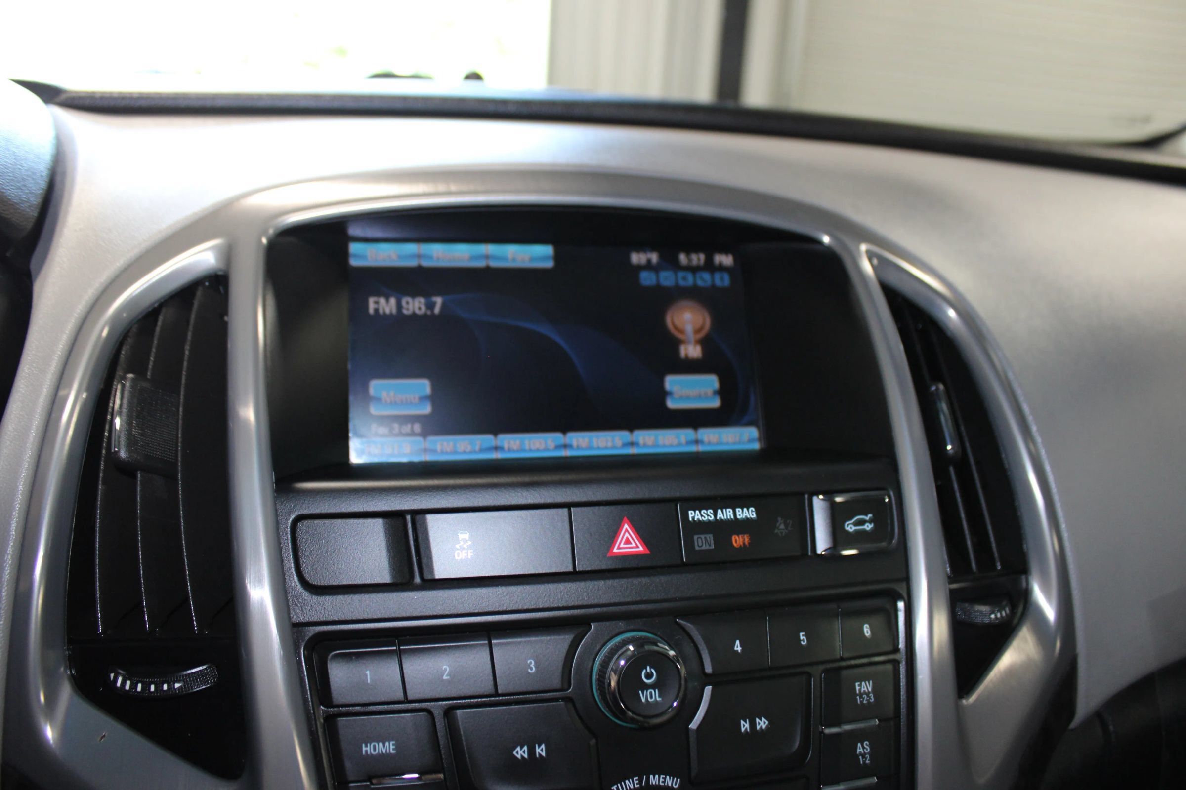 Used 2015 Buick Verano w/ Comfort Package FWD image 16