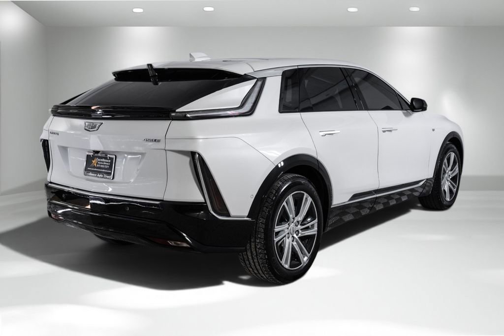 Used 2024 Cadillac Lyriq Tech w/ Driver Assist Package RWD image 7