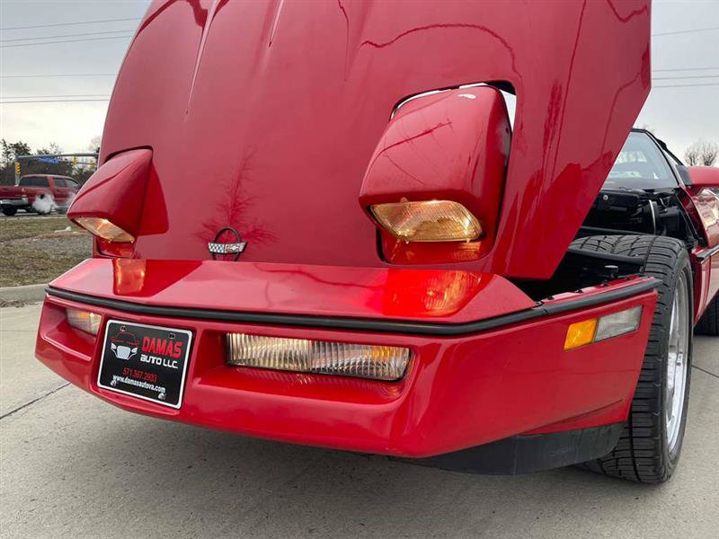 Used 1990 Chevrolet Corvette Convertible RWD image 83