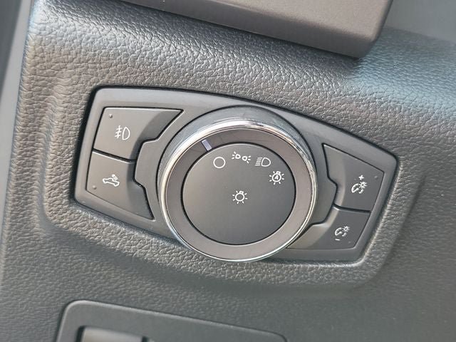 Used 2019 Ford F150 XLT w/ Equipment Group 302A Luxury AWD/4WD image 10