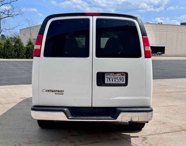 Used 2014 Chevrolet Express 1500 LT w/ LT Preferred Equipment Group RWD image 5
