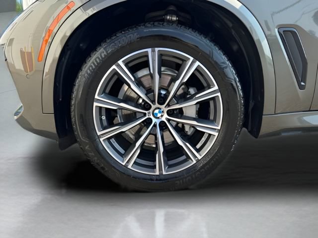 Certified 2022 BMW X5 xDrive40i w/ M Sport Package image 25