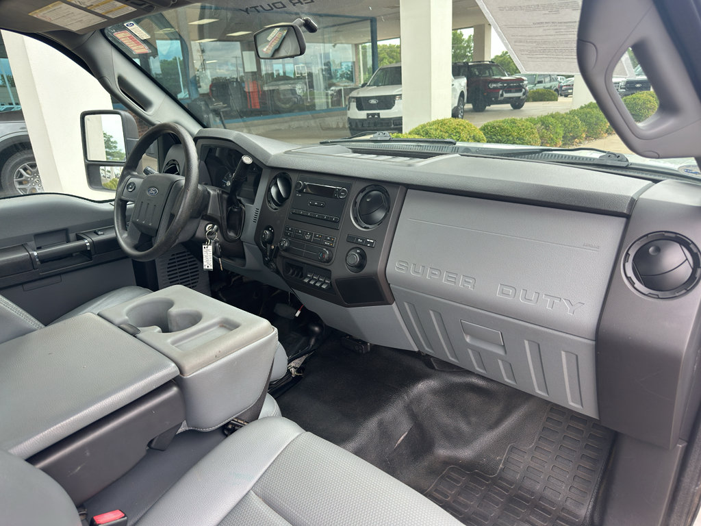 Used 2015 Ford F250 XL w/ Power Equipment Group AWD/4WD image 28