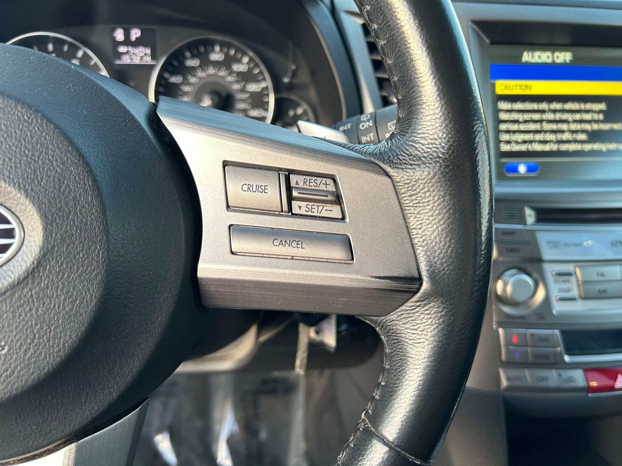 Used 2011 Subaru Outback 2.5i Limited image 13