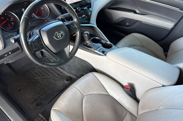 Used 2022 Toyota Camry XSE image 12