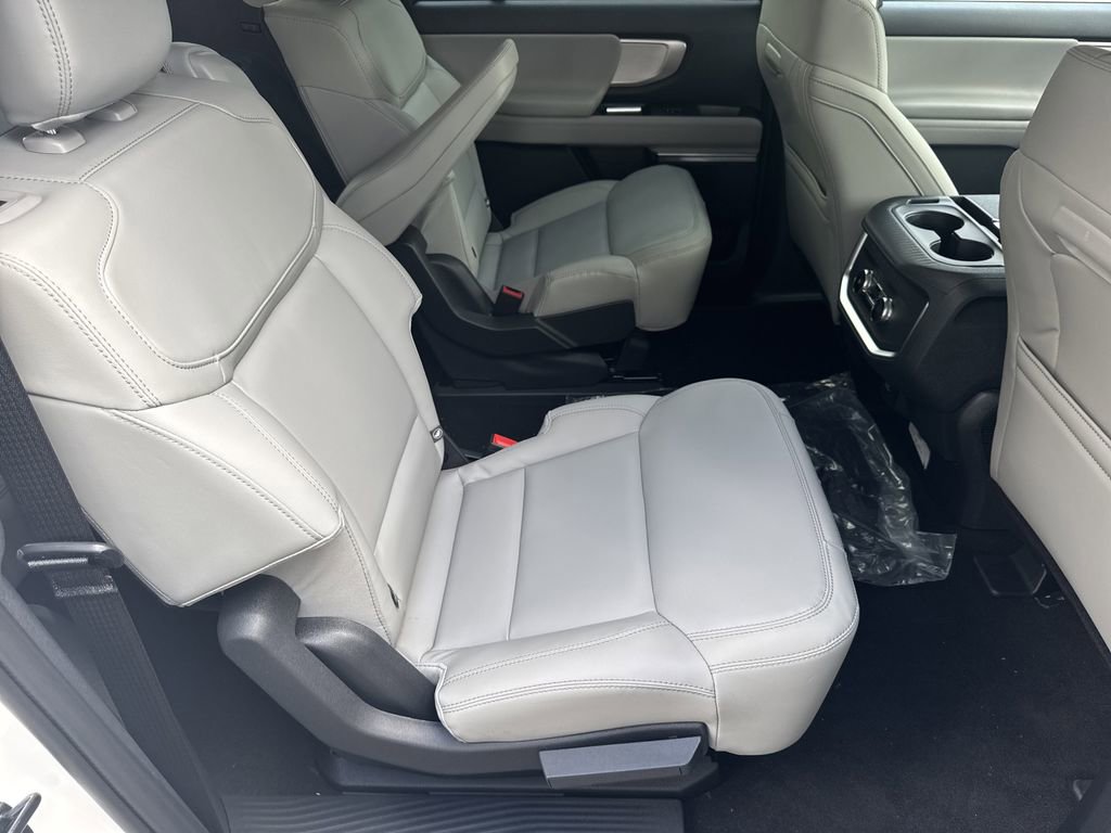 New 2026 Ford Expedition Max Active RWD image 15