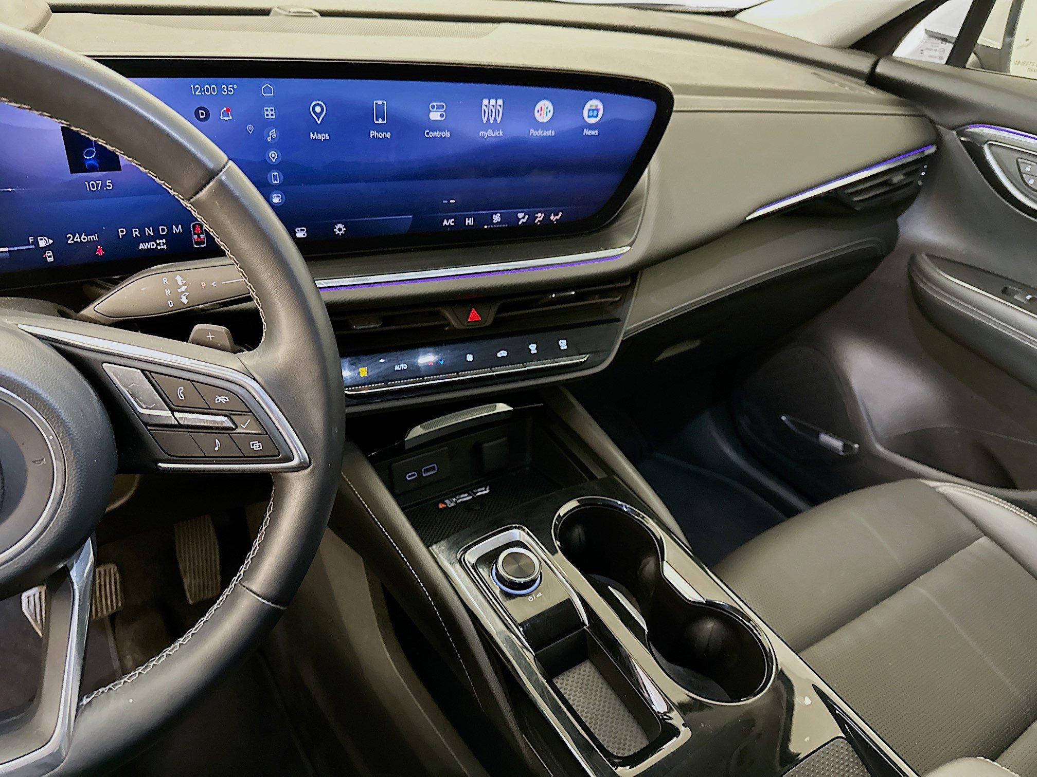 Used 2024 Buick Envision Preferred image 26