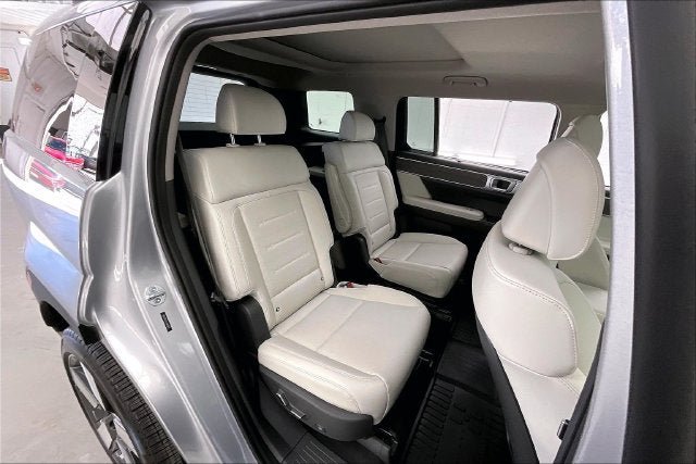 Certified 2026 Hyundai Santa Fe Limited FWD image 19