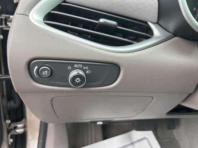 Used 2024 Chevrolet Malibu LT image 17