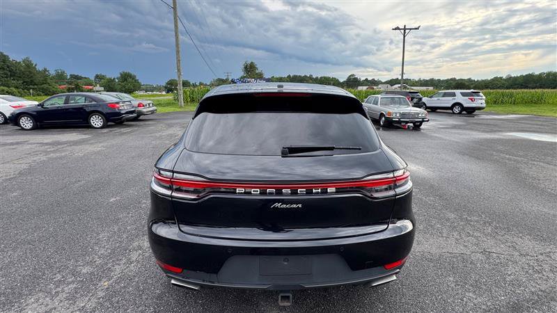 Used 2020 Porsche Macan w/ Premium Package Plus AWD/4WD image 15