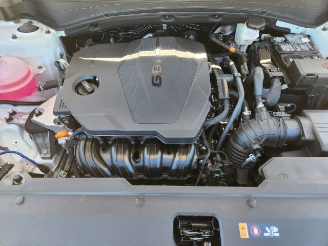 Certified 2025 Kia Sportage EX AWD/4WD image 31