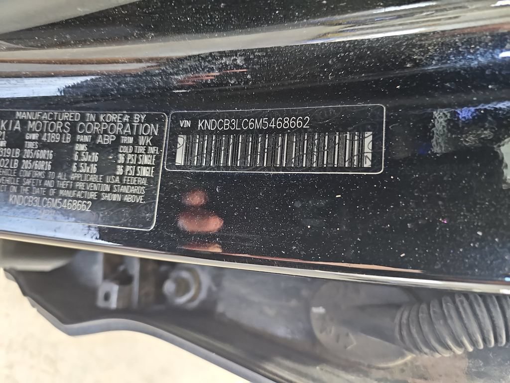 Used 2021 Kia Niro LXS FWD image 34