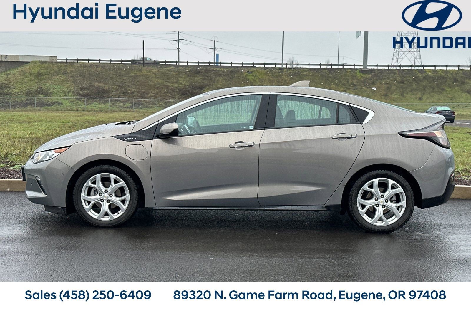 Used 2017 Chevrolet Volt Premier w/ Driver Confidence II Package image 7