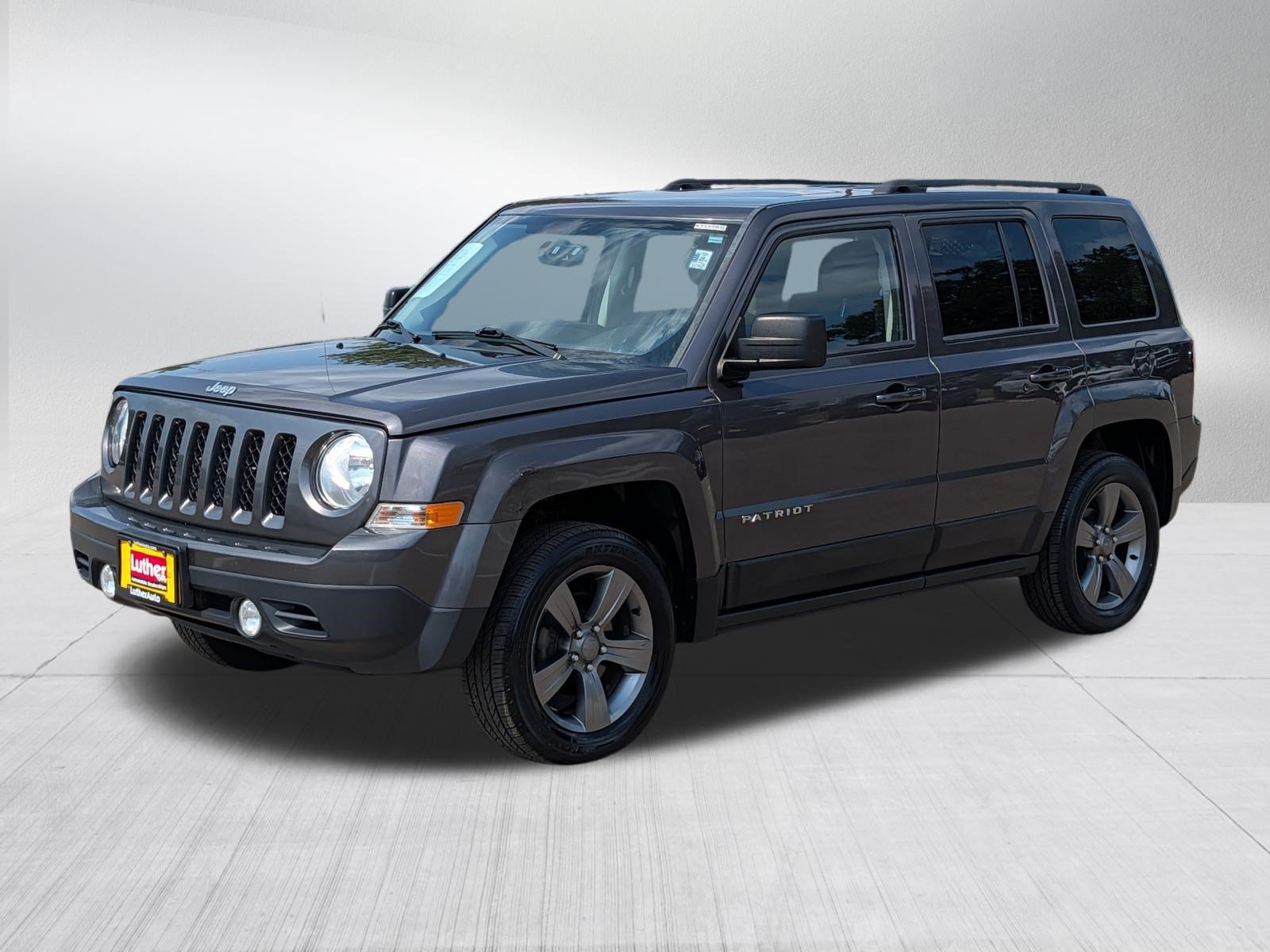 Used 2015 Jeep Patriot 4WD image 3