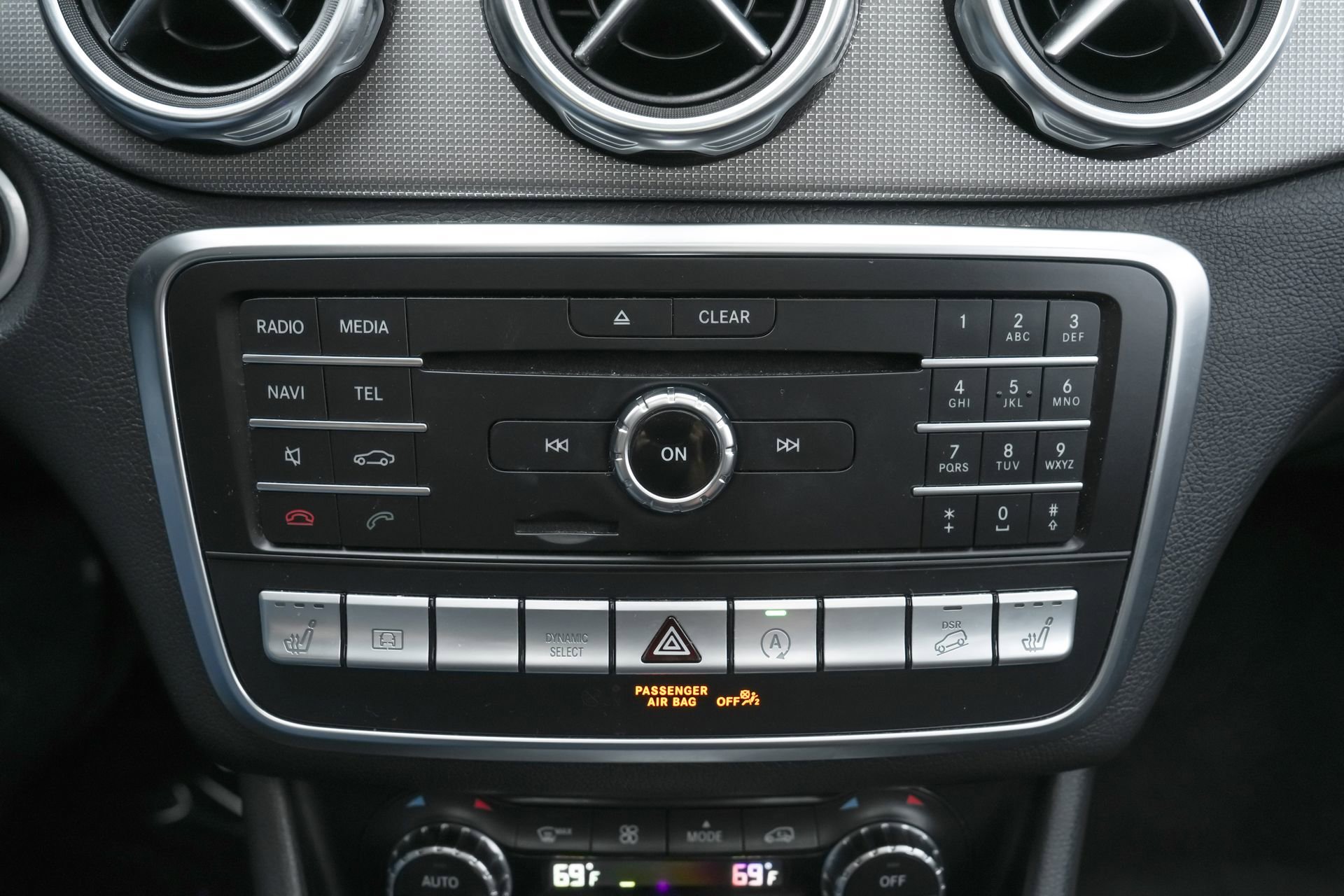 Used 2020 Mercedes-Benz GLA 250 4MATIC image 15