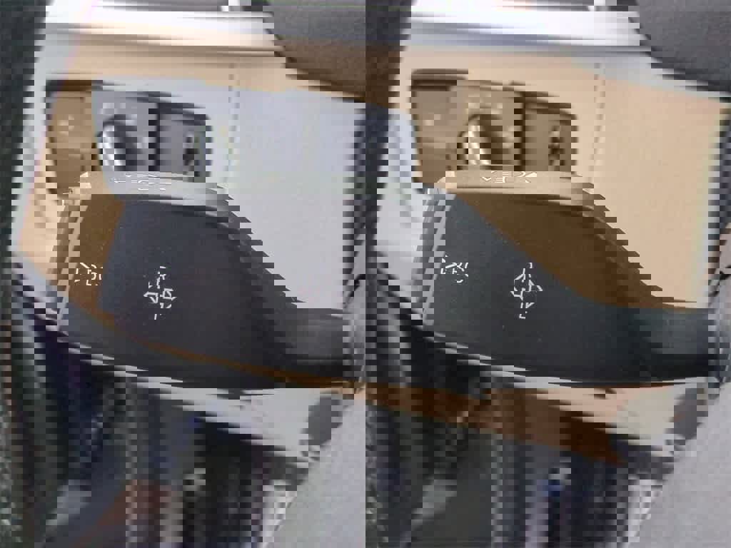 Used 2020 BMW 430i xDrive Convertible w/ Convenience Package image 17