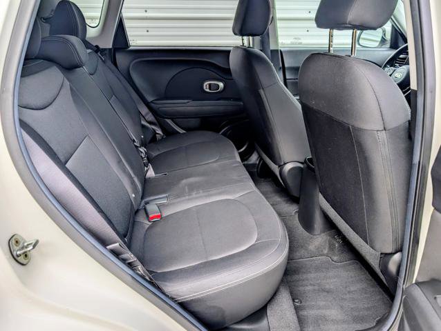 Used 2016 Kia Soul FWD image 15