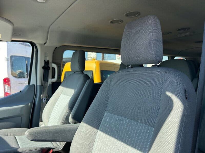 Used 2019 Ford Transit 350 XLT RWD image 15