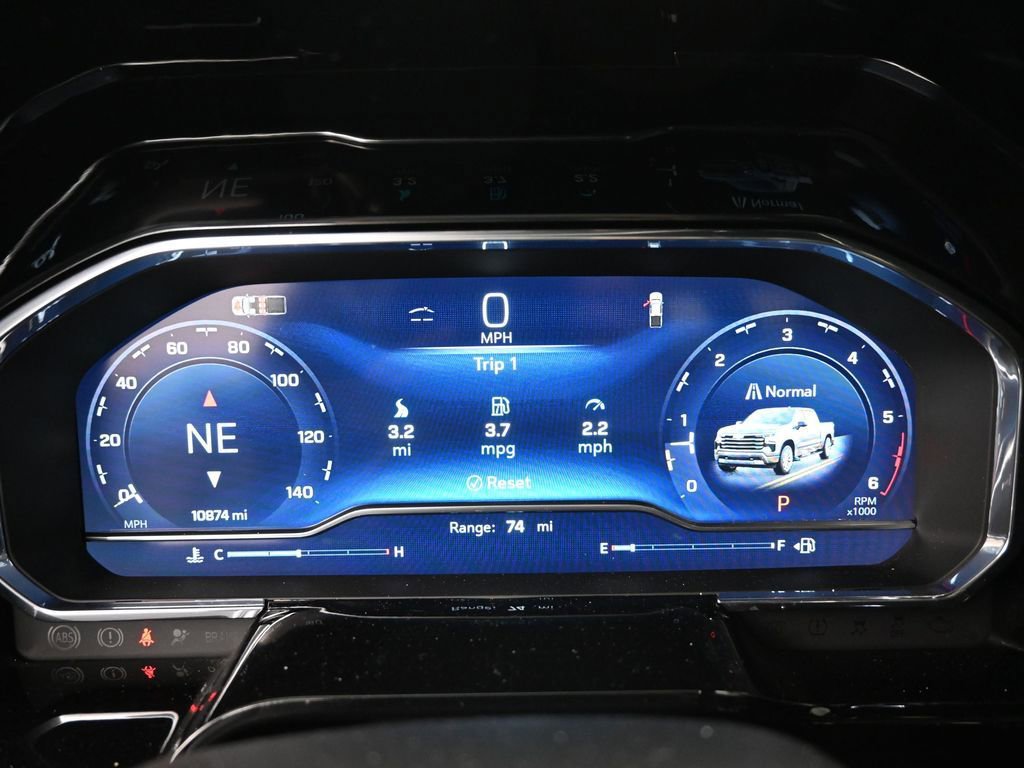 Used 2024 Chevrolet Silverado 1500 High Country image 11