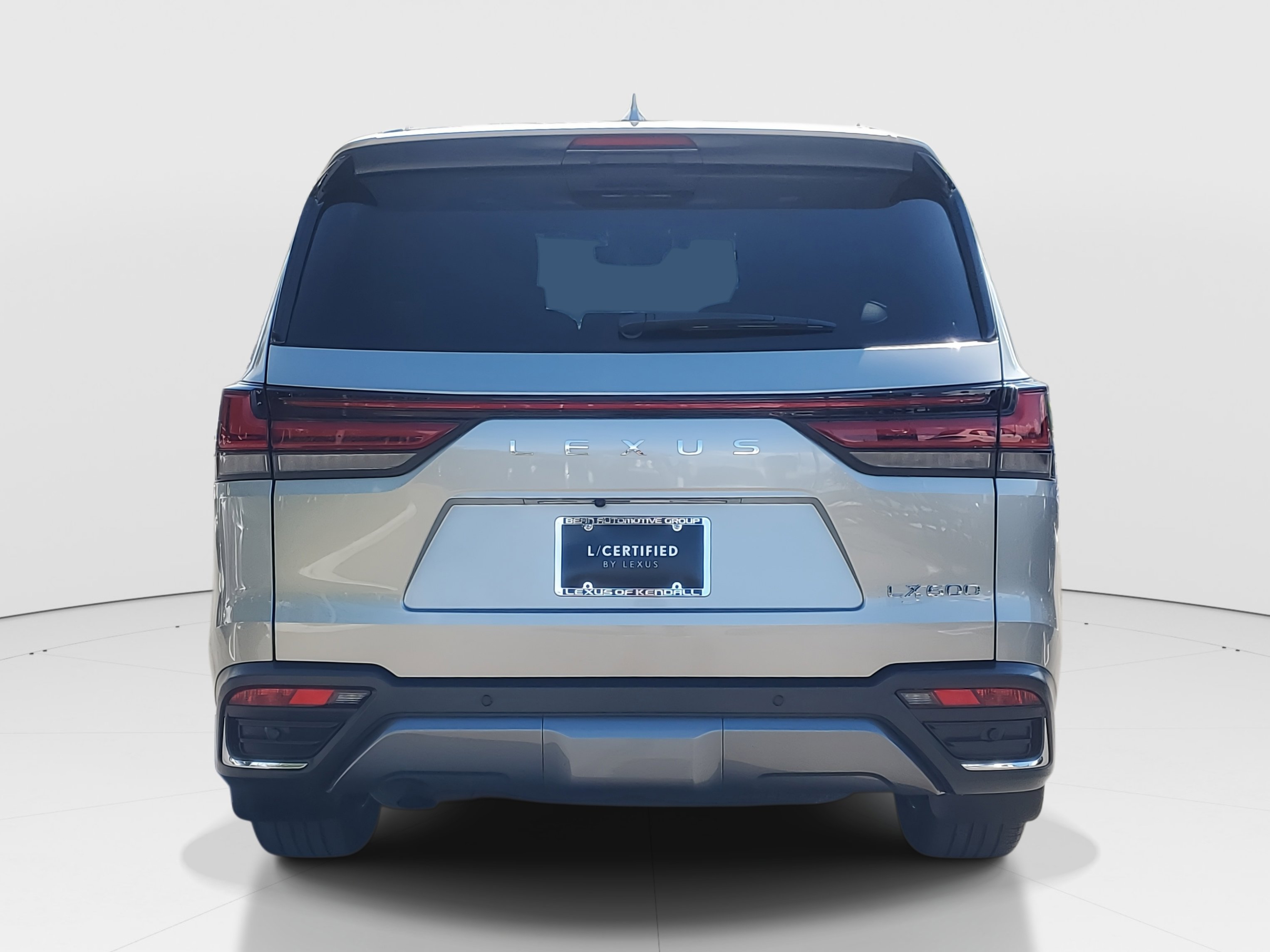 Used 2023 Lexus LX 600 4WD w/ Ultra Luxury Package image 7