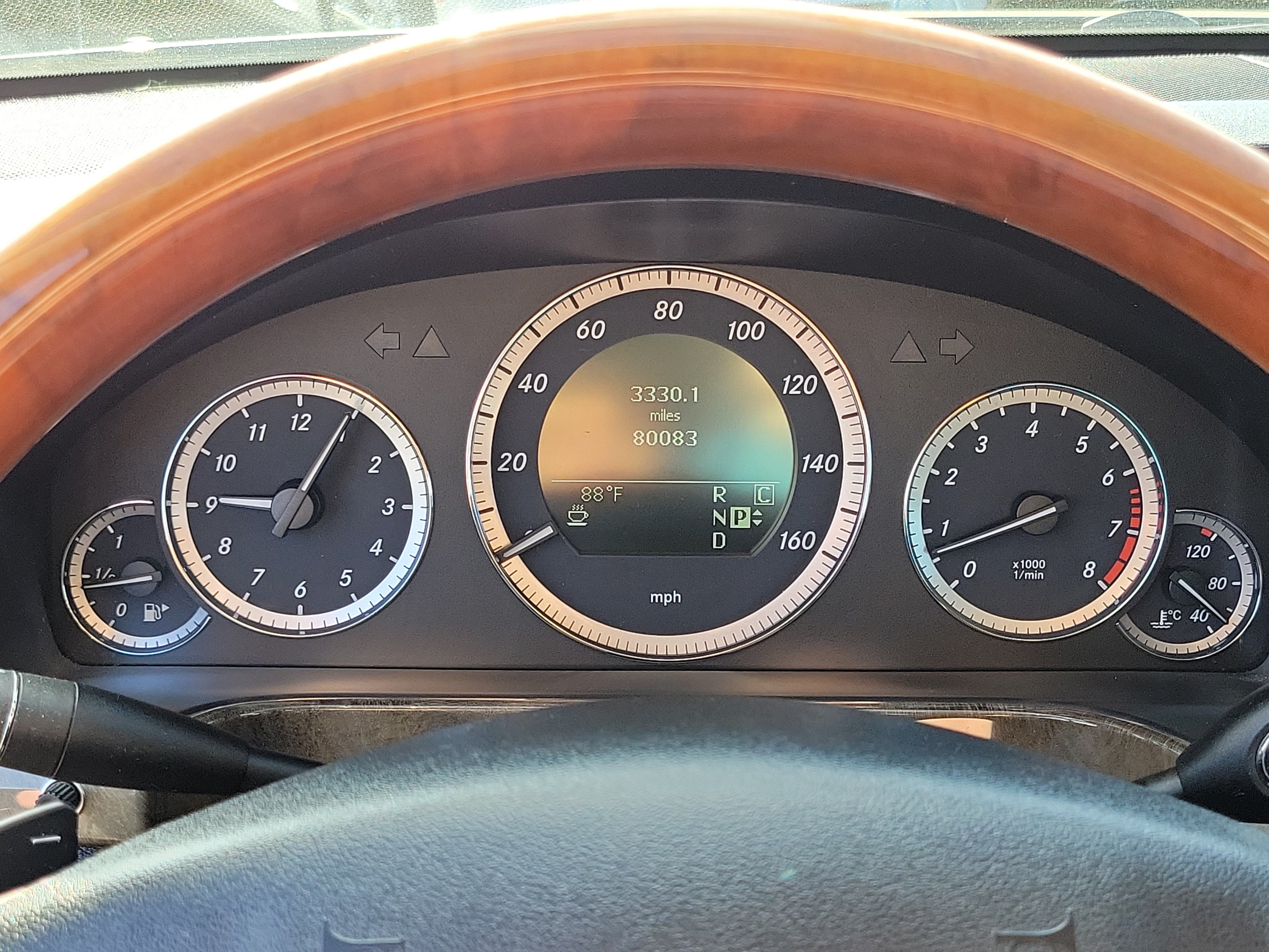 Used 2010 Mercedes-Benz E 350 Sedan image 13
