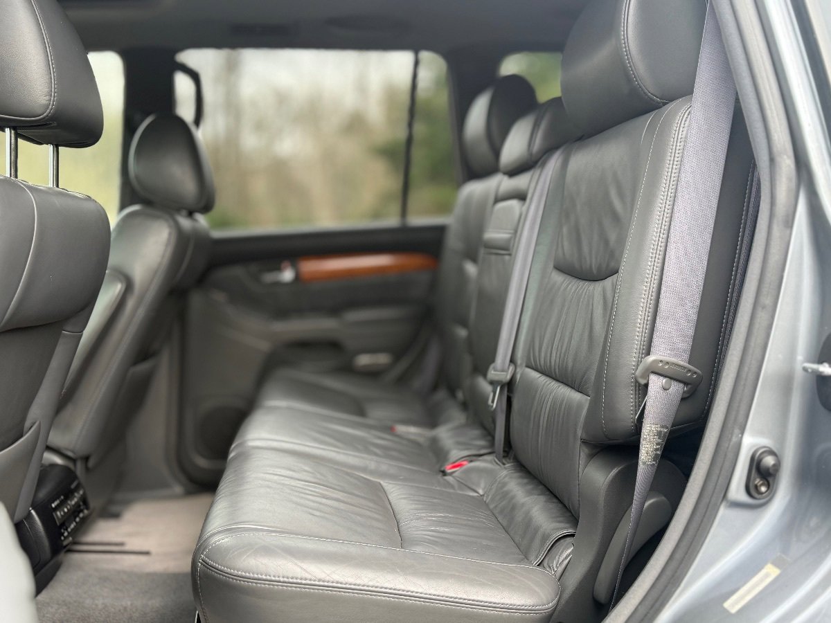 Used 2004 Lexus GX 470 AWD/4WD image 15