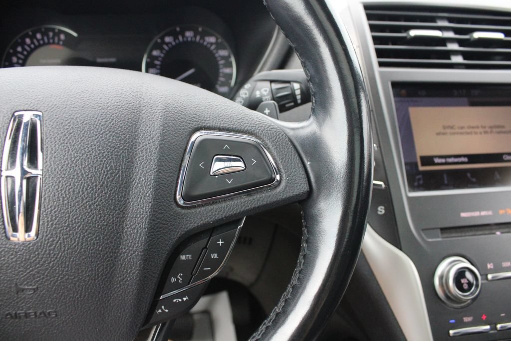 Used 2019 Lincoln MKC Reserve w/ MKC Climate Package AWD/4WD image 14