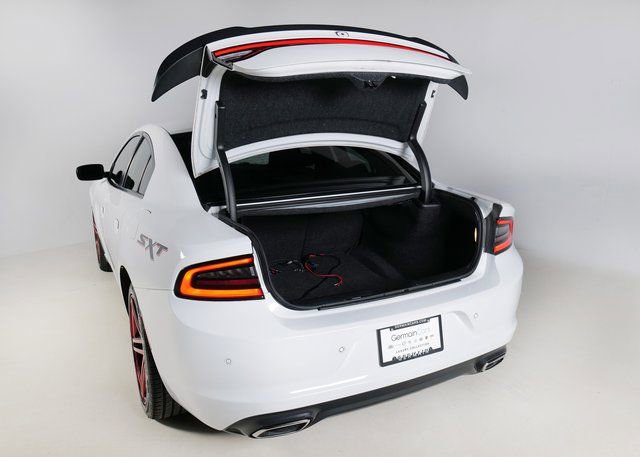 Used 2019 Dodge Charger SXT image 29