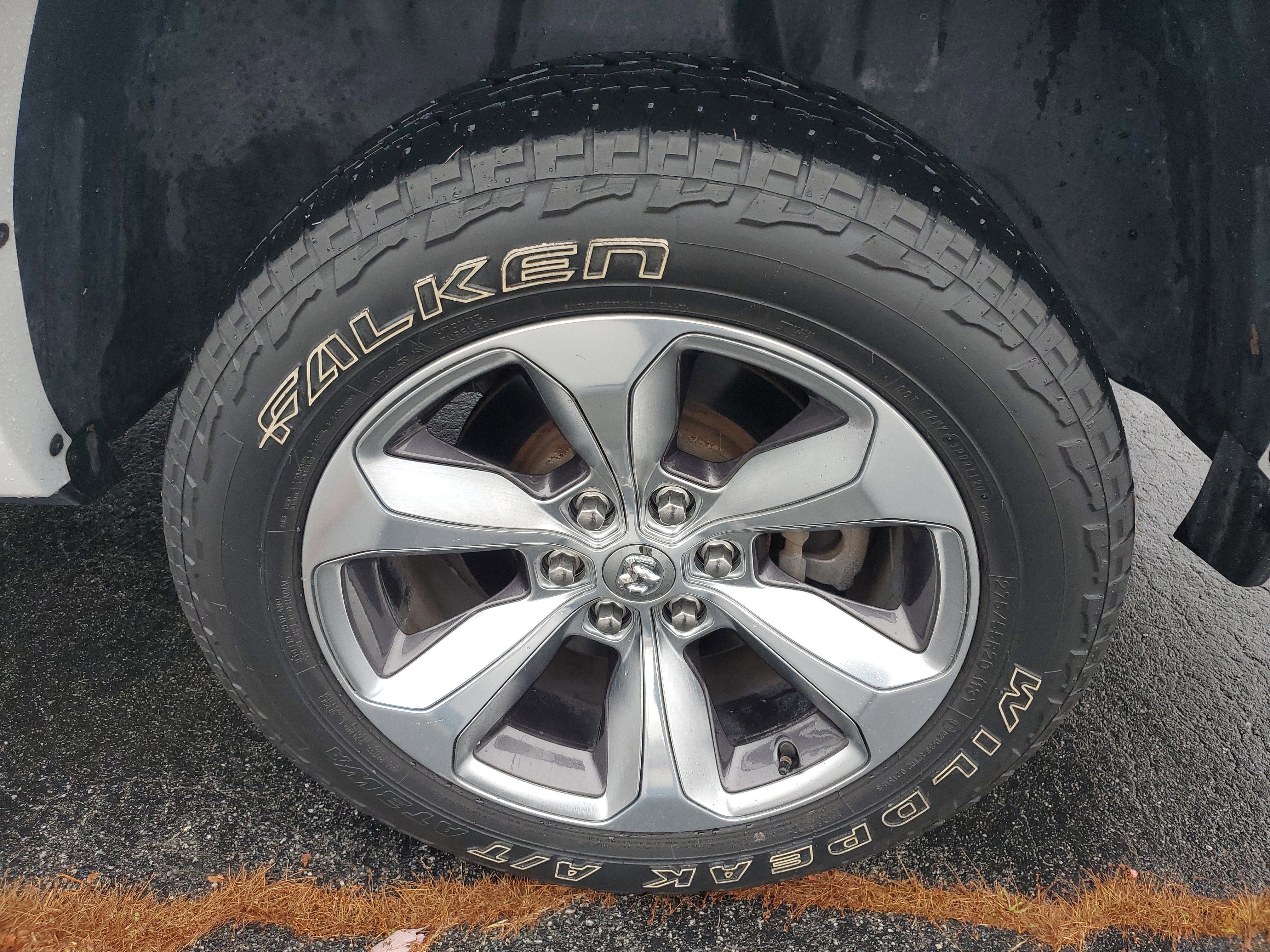 Used 2021 RAM 1500 Limited image 9