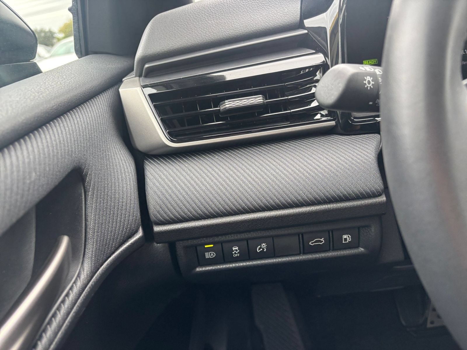 Used 2026 Toyota Camry SE FWD image 33