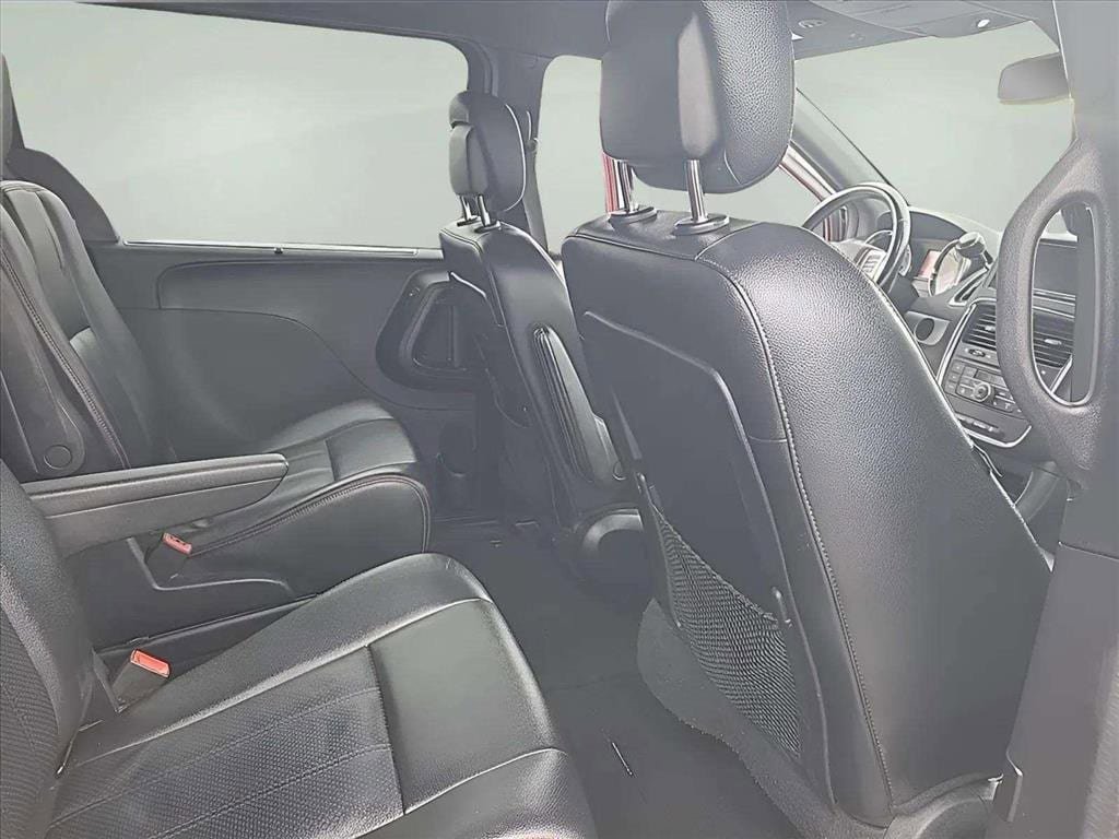 Used 2020 Dodge Grand Caravan GT FWD image 20