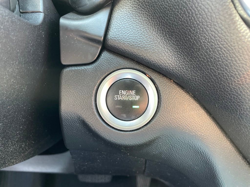 Used 2018 Chevrolet Equinox LT FWD image 21