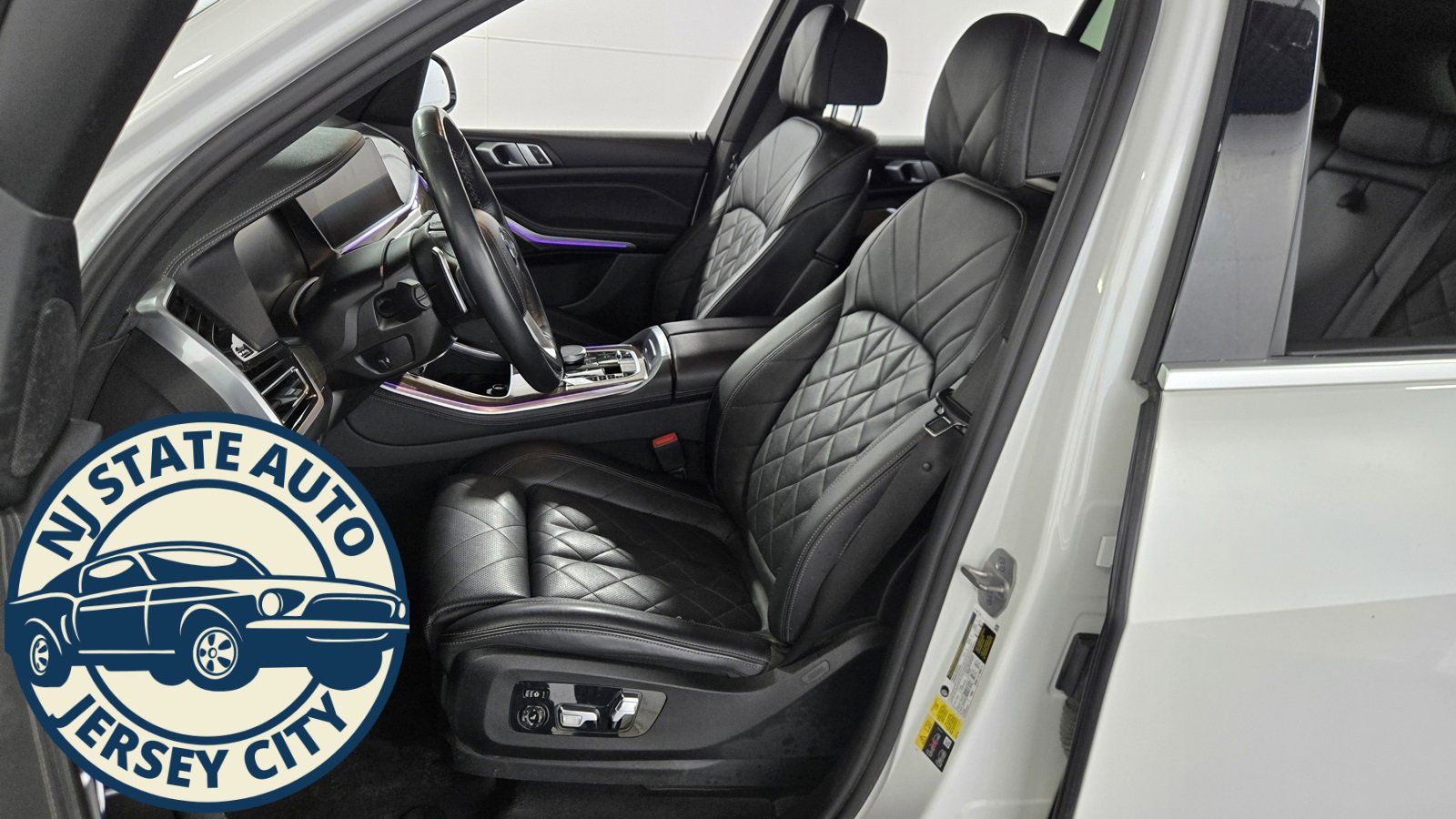 Used 2023 BMW X5 xDrive45e w/ Climate Comfort Package image 25