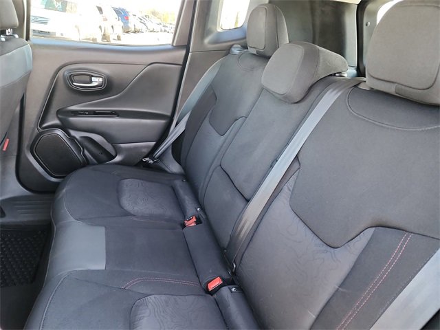 Used 2022 Jeep Renegade Trailhawk image 18