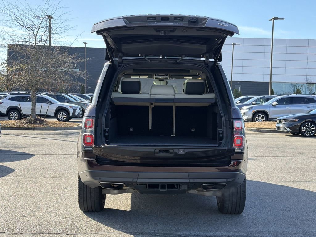 Used 2022 Land Rover Range Rover image 18
