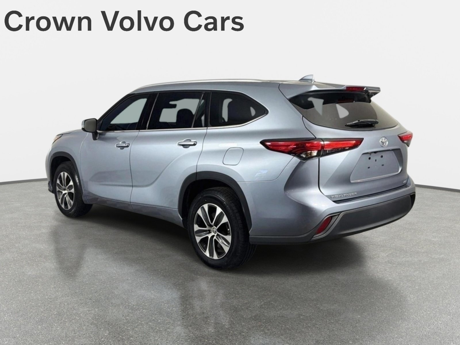 Used 2021 Toyota Highlander XLE FWD image 8