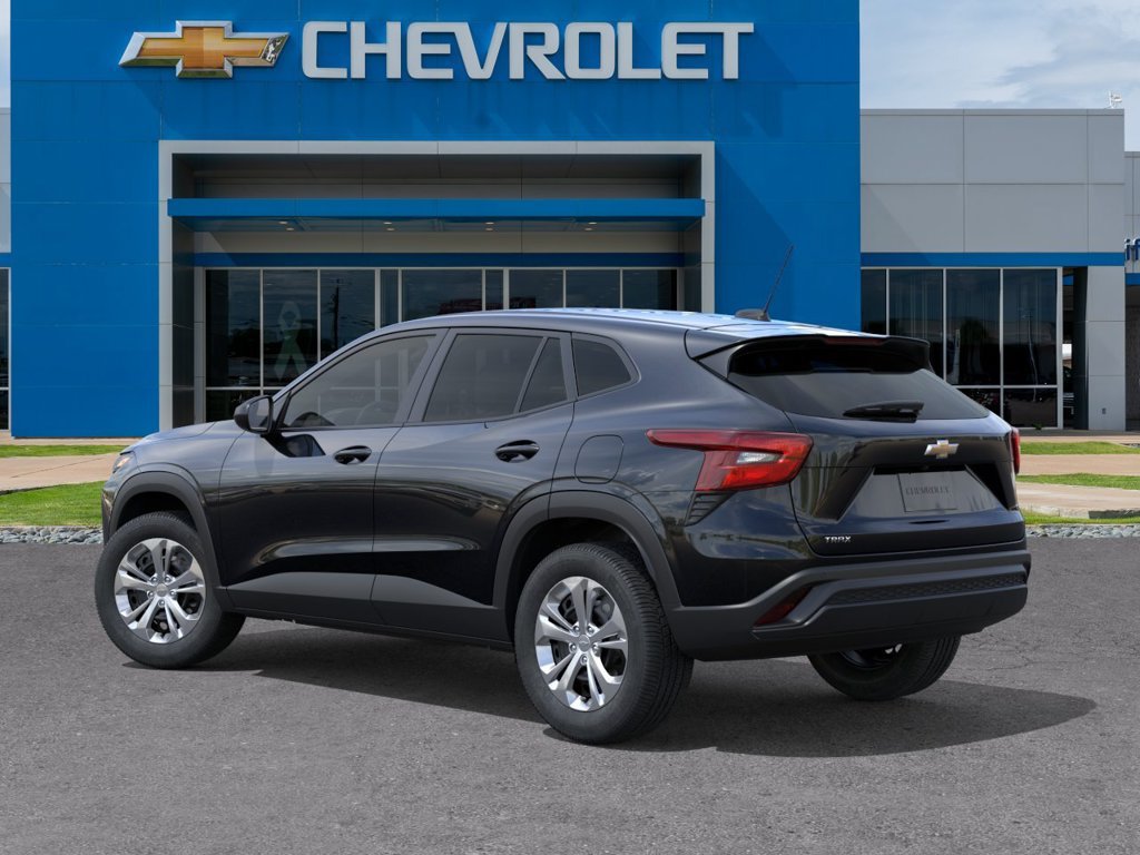New 2026 Chevrolet Trax LS w/ Driver Confidence Package FWD image 3