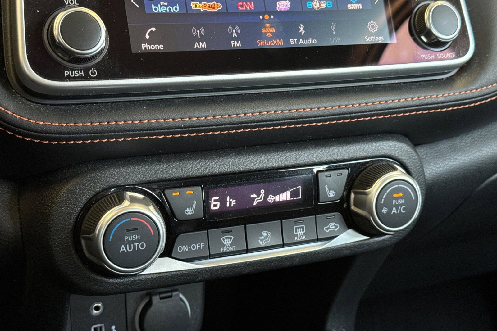 Used 2020 Nissan Kicks SR w/ SR Premium Package FWD image 24