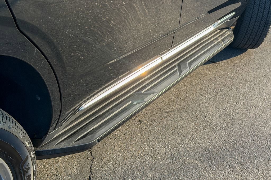 Used 2023 Cadillac Escalade Premium Luxury image 6