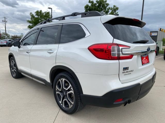 Used 2023 Subaru Ascent Touring AWD/4WD image 3